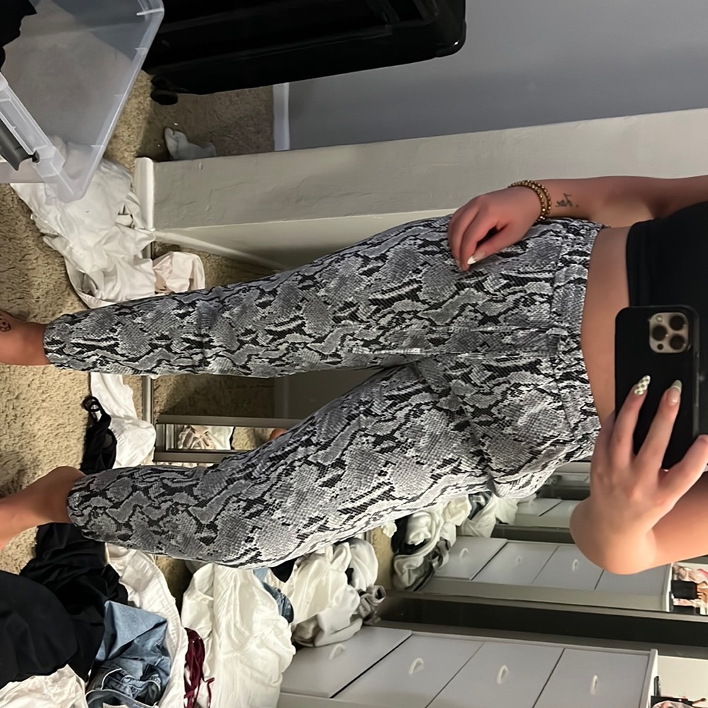 Express size M joggers